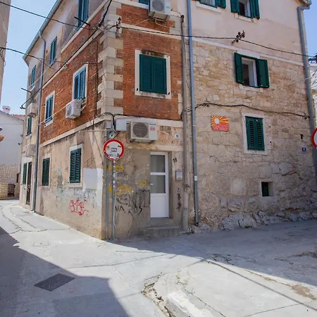 Alley Studio Varos * Split